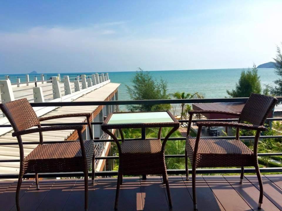 Windy Seaview Resort Chao Lao Strand Eksteriør billede